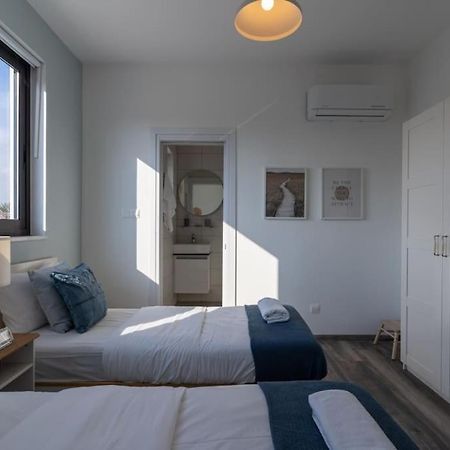 Thalassa 2-Bedroom Apartment In Larnaca Luaran gambar