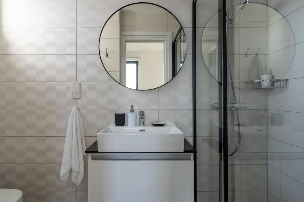 Thalassa 2-Bedroom Apartment In Larnaca Luaran gambar