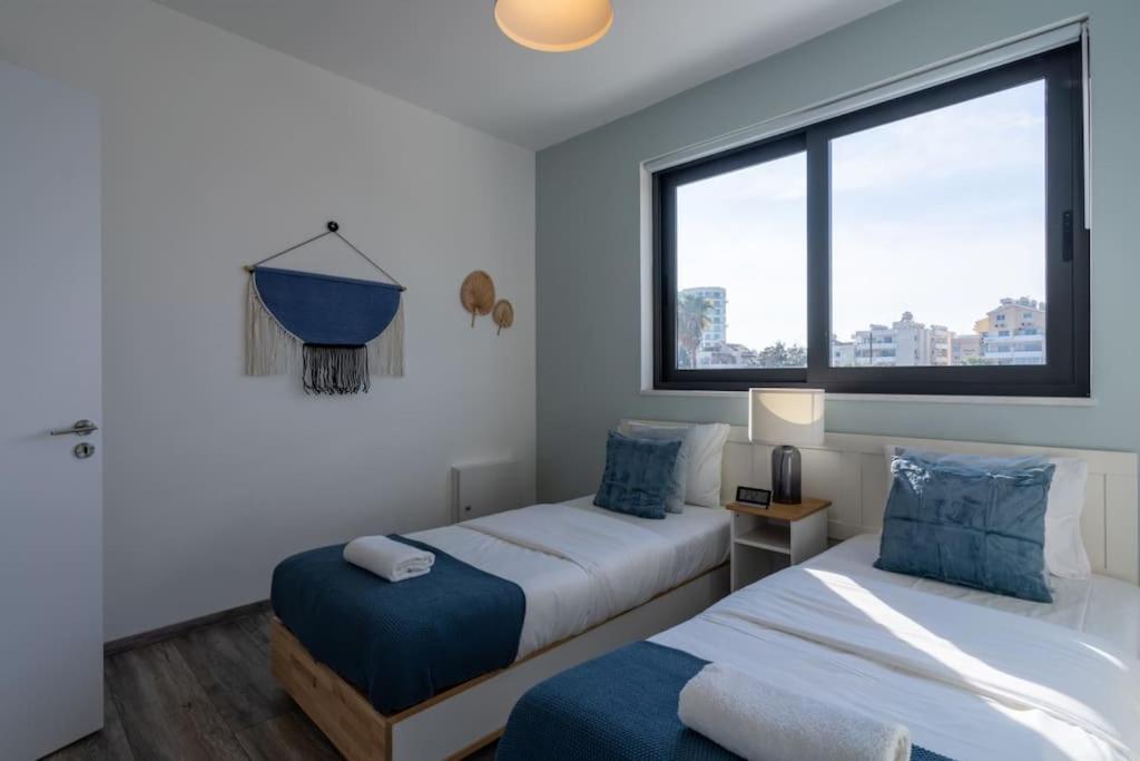 Thalassa 2-Bedroom Apartment In Larnaca Luaran gambar