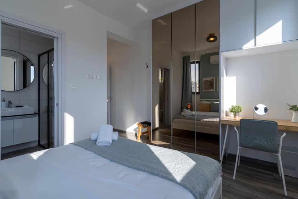 Thalassa 2-Bedroom Apartment In Larnaca Luaran gambar